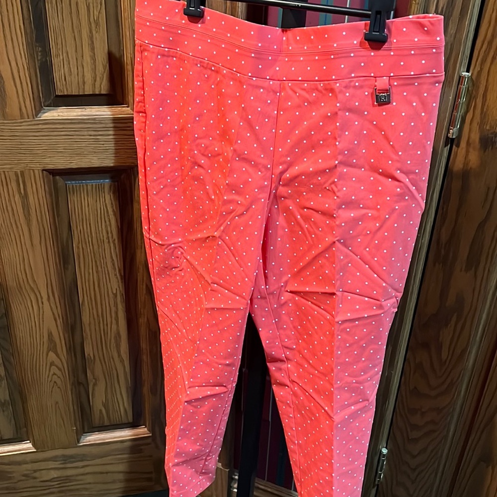 NWT Capris